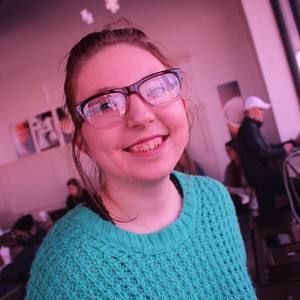 Meet your Posher, Madelyn